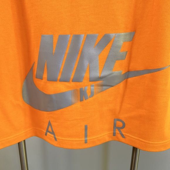 Kim Jones × Nike size Large
Nike x Kim Jones Short-Sleeve Tee 'Tangerine Orange' - Picture 7 of 7